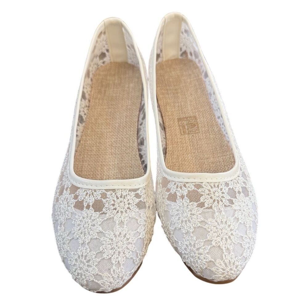Women's White Crochet Lace Ballet Flats Size 39 / 8.5